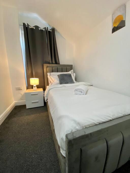 Home In Medway Gillingham 질링엄 외부 사진